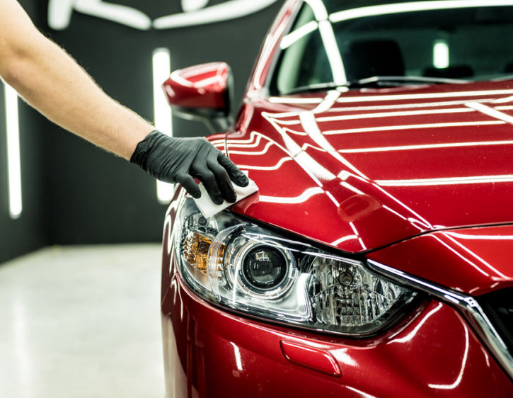 FAHRZEUGAUFBEREITUNG